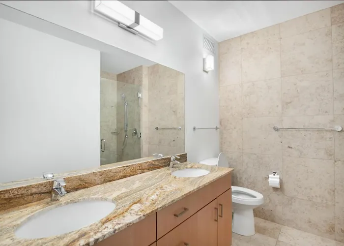 Streeterville 2br W Lounge Pool Nr Riverwalk Chi-1003